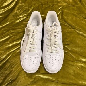 Nike White Air Force 1